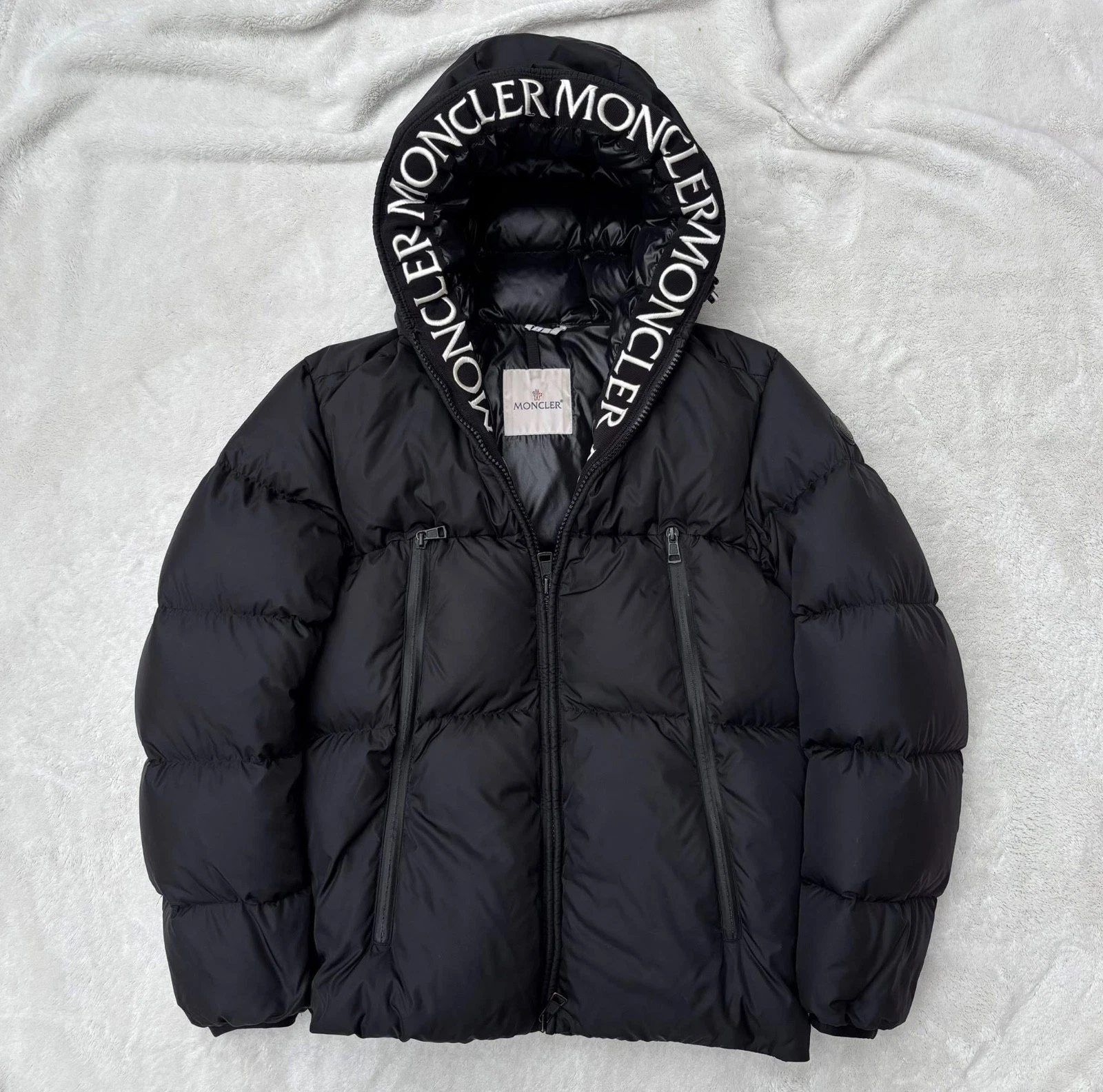 Moncler — Moncler Black Montcla Hooded Down Parka - Sz: 1 / Sm - $2290 - Authentic