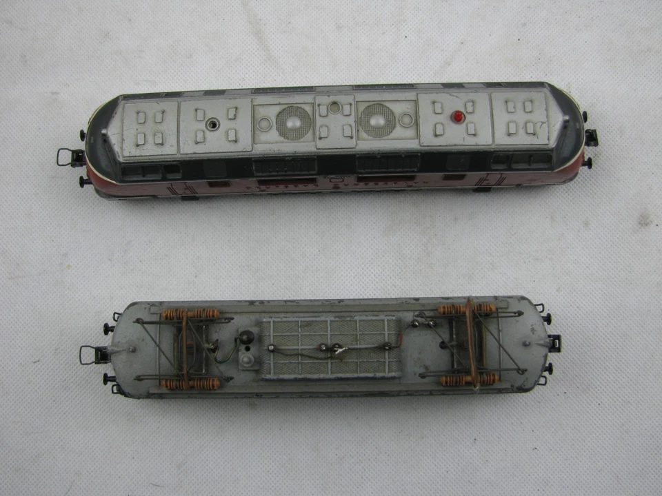 360| Trix Express Diesellok V200 + E-Lok 255 - Bild 2 von 4