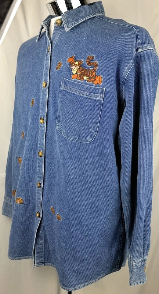 Camisa vaquera vintage de pana bordada de Winnie the Pooh & Tigger de Disney talla Lg Foto 4 de 4