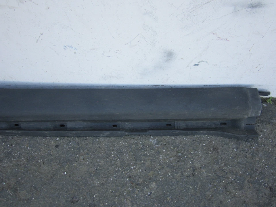 nn70592 Volvo XC90 2003 2005 2006 2007 2009 2010 2011 2012 faldón panel basculante derecho Foto 2 de 4