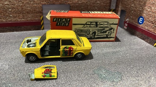 buby fiat 128 1/43 made in argentina rara e vecchia versione prima scatola con dettagli - Foto 3 di 4
