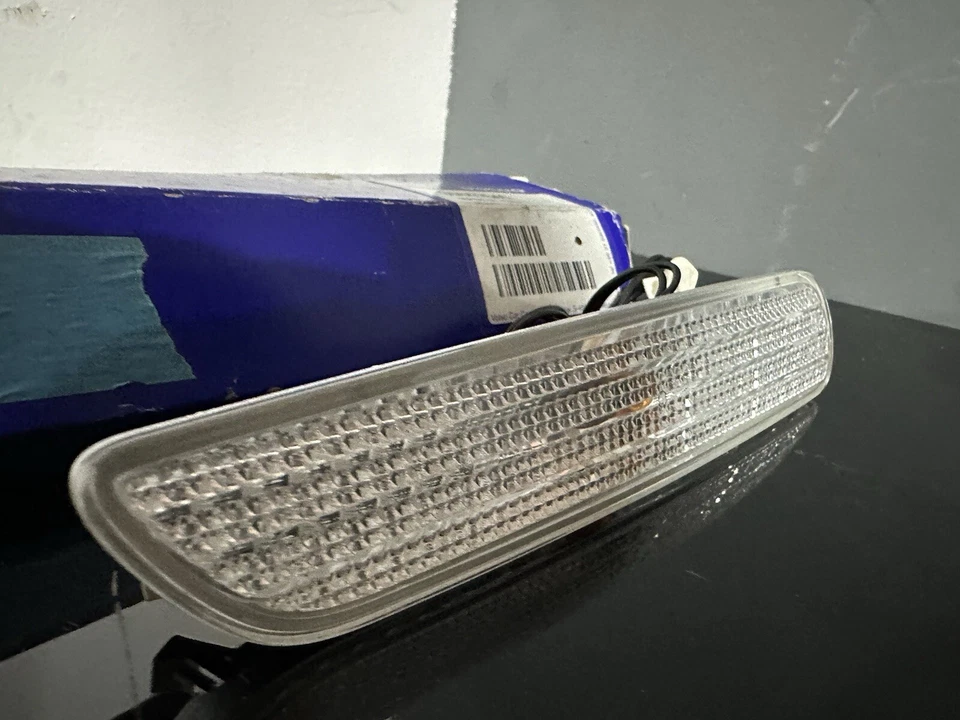 Lámpara/luz marcadora lateral blanca para Volvo S40 V40 01-04 (delantera derecha/trasera izquierda) Foto 2 de 4