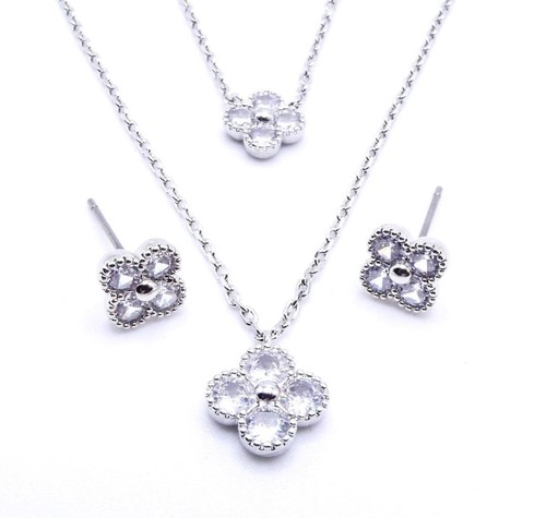 NEW Dainty 18kt White Gold Plated Crystals 2 Clover Layered Necklace & Earrings - Picture 4 of 10