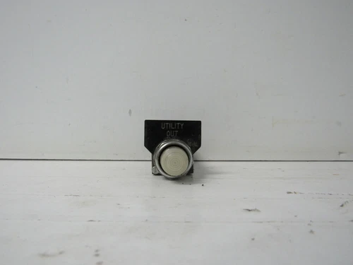 CUTLER-HAMMER E29NA1 120V 50/60Hz SER A1 OILTIGHT INDICATOR LIGHT