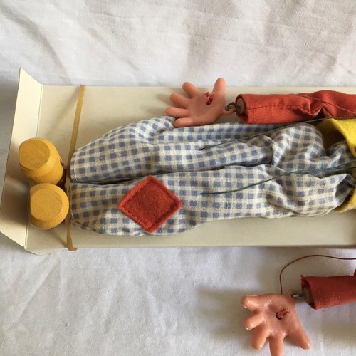 Vintage 1960’s Pelham Puppet, Dutch Boy, Original Box, - Picture 8 of 11