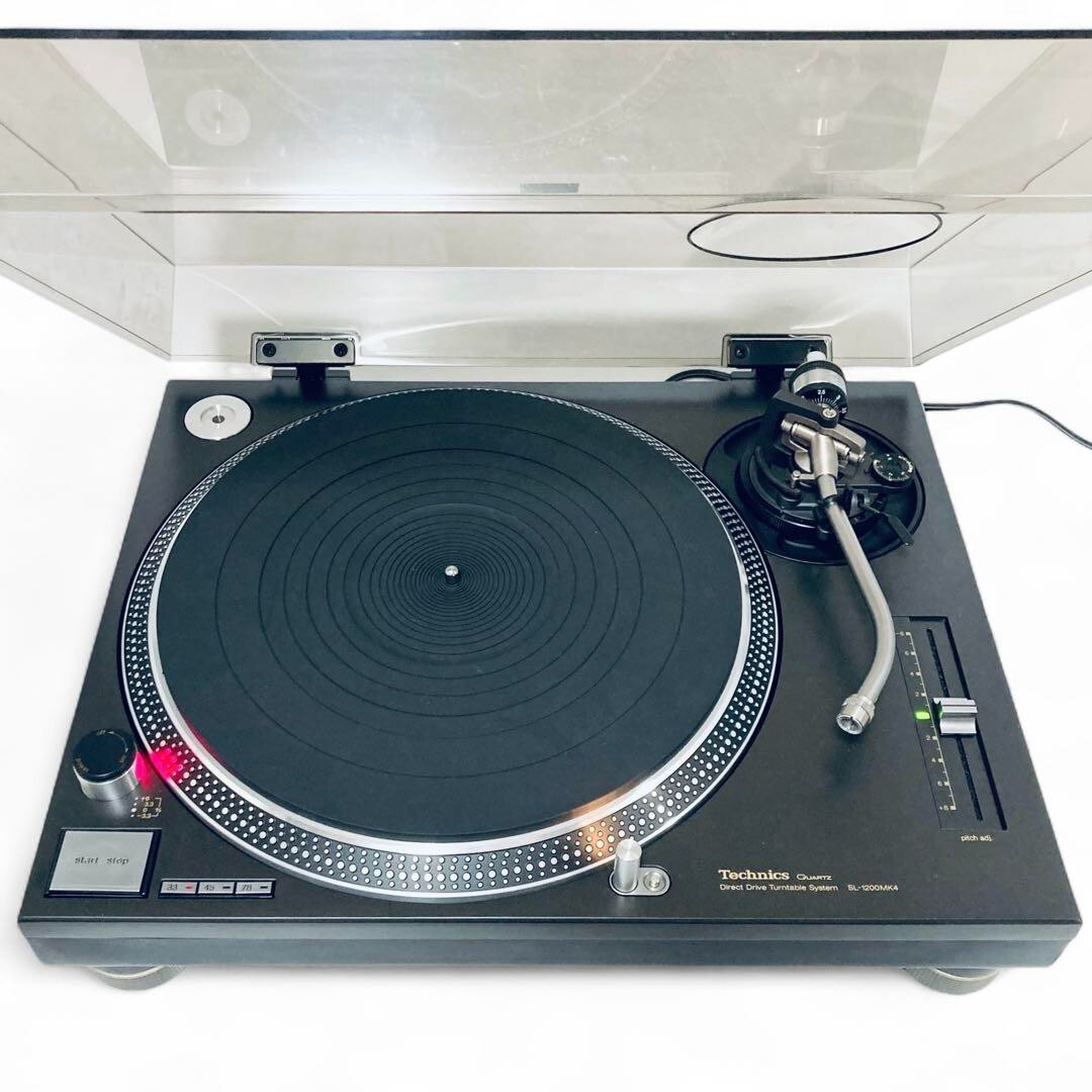 Technics SL-1200MK4 DirectDrive Turntable 3-Speed DJ Pitch