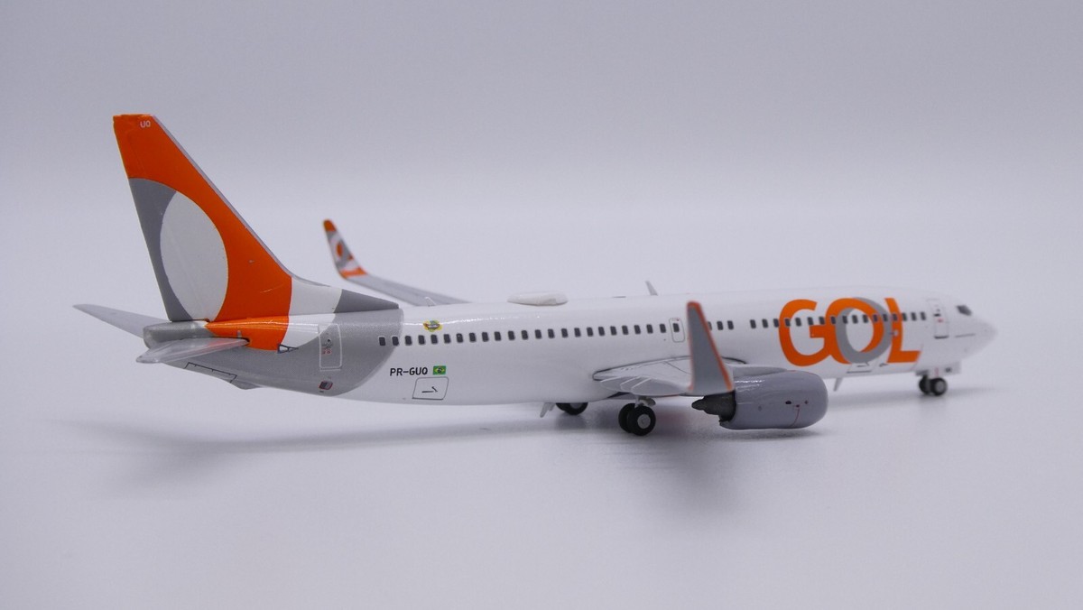 ゴル航空 737-800 PR-GUQ 1/400 GOL Linhas Aereas B737-800 Reg: PR-GUQ JC Wings 1:400