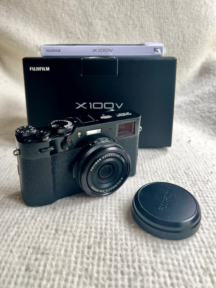 Fujifilm X100V 26.1MP Digital Camera Boxed - Black - Free UK Postage - Image 4 of 4