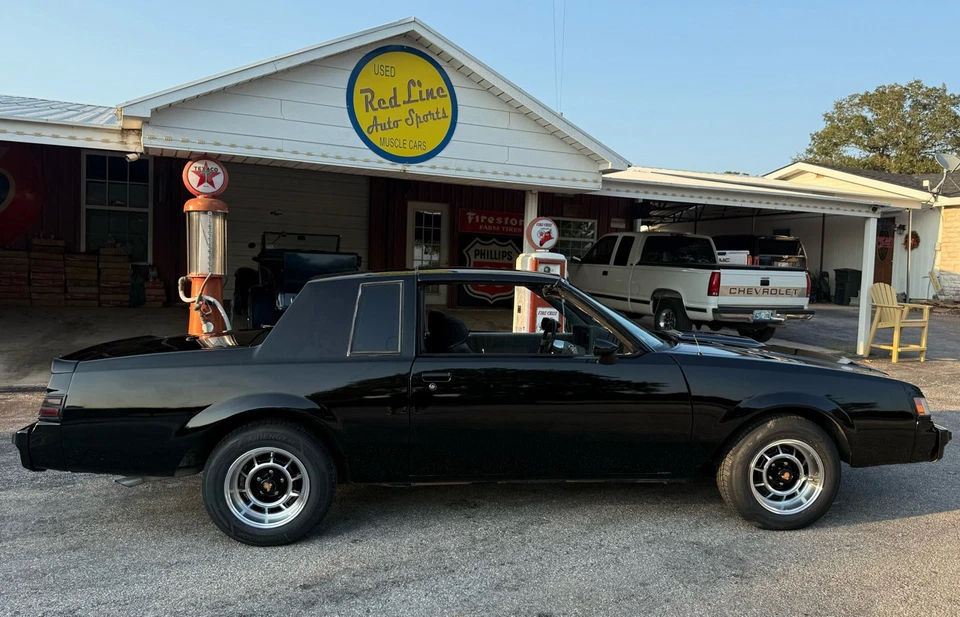 Buick Regal Grand National Turbo 1987 Foto 4 de 4