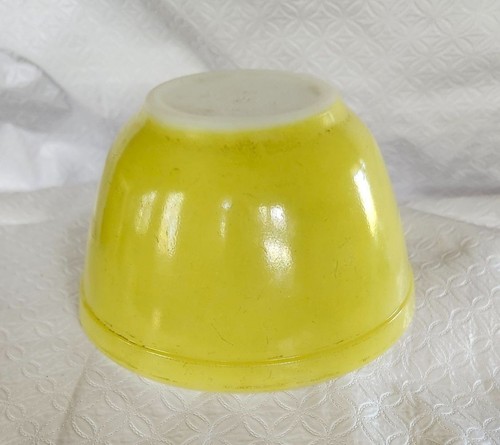 Juego de 2 cuencos mezcladores vintage Pyrex amarillo 2 aguacate - Imagen 21 de 24