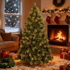 8 ft Prelit Artificial Christmas Tree Pine tree with 820 Lights PE PVC 1897 Tips