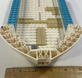 Lego Friends 5 Boat Hull PCs For Set 41015 Plus Connecting Bricks And Blue Trim