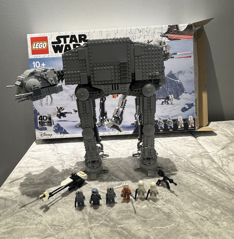 LEGO Star Wars: AT-AT (75288)