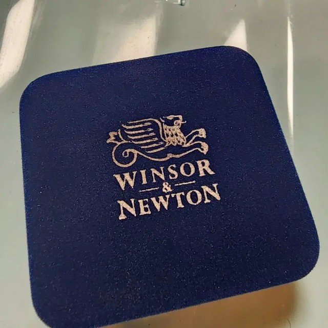 Windsor & Newton Art Logo Badge New Limited Edition
