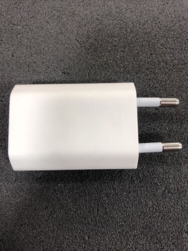 Genuine Apple A2118 5.0W EU PLUG USB Power Adapter 2 Pin iPhone iPad Charger - Picture 1 of 2
