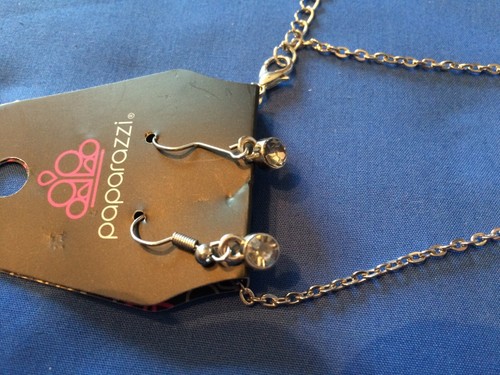 PAPARAZZI Silver Necklace DIVA IN 