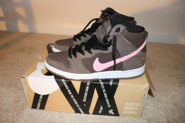 nike sb dunk high chocolate pink