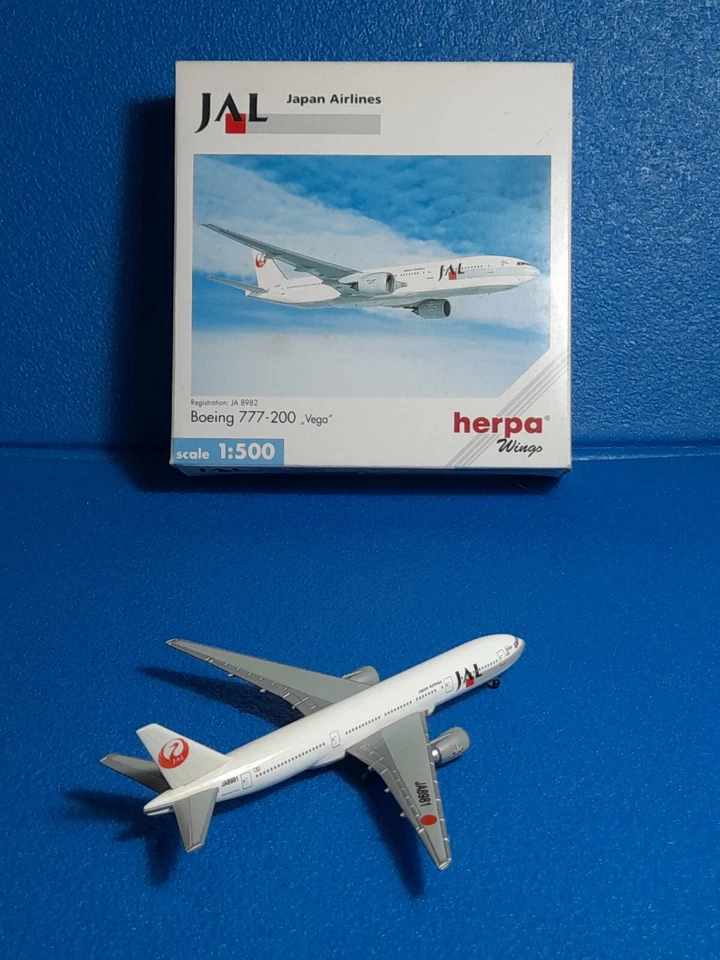 Herpa 1:500 - Boeing 777-200 Vega - JAL Japan Airlines - JA8982 - Immagine 3 di 4