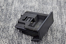 Land Rover Discovery Ii 2 Center Dash Pop Out Coin Tray Black Oem 1999 - 2004 Land Rover Discovery Ii 2 Center Dash Pop Out Coin Tray Black Oem 1999 - 2004