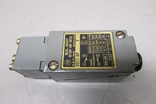Allen Bradley 802T-BP Limit Switch Ser. F W/ 40146-013-59 Head & 5 pin Connector