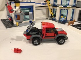 LEGO CITY: Police Station (60141) - 100% Complete with Instructions, No Box