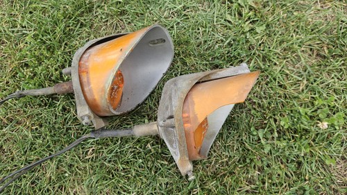 PAIR ORIGINAL 1971 1972 PLYMOUTH ROADRUNNER GTX AMBER FRONT TURN SIGNALS 71 72 - Picture 3 of 11