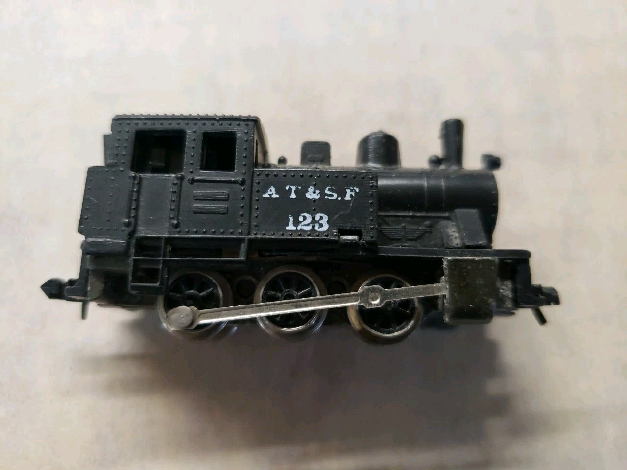 Picture 2 of 6