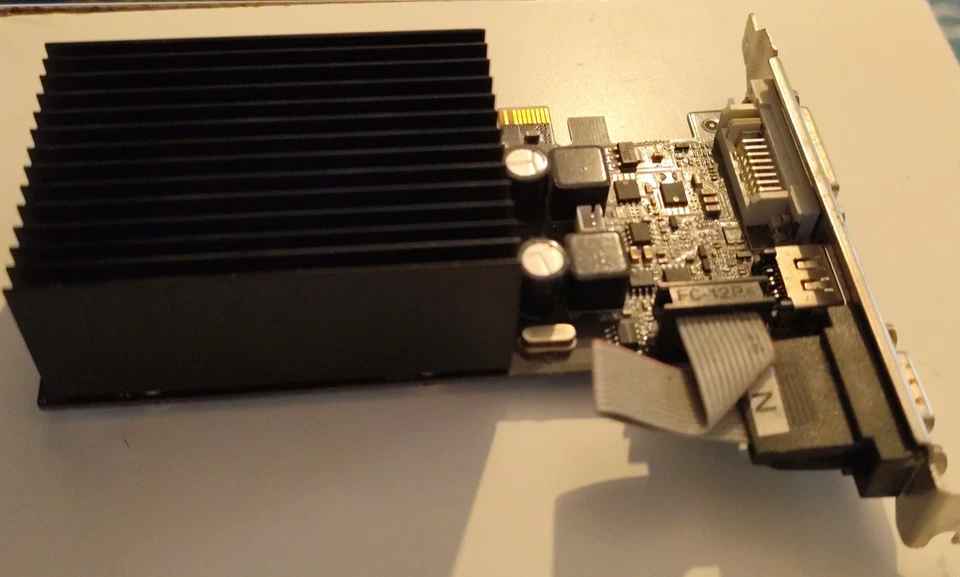 Palit Geforce GF210 1GB DDR3 Pcie x16 Scheda Grafica / Gpu (NEAG2100HD06-1193H) - Immagine 4 di 4