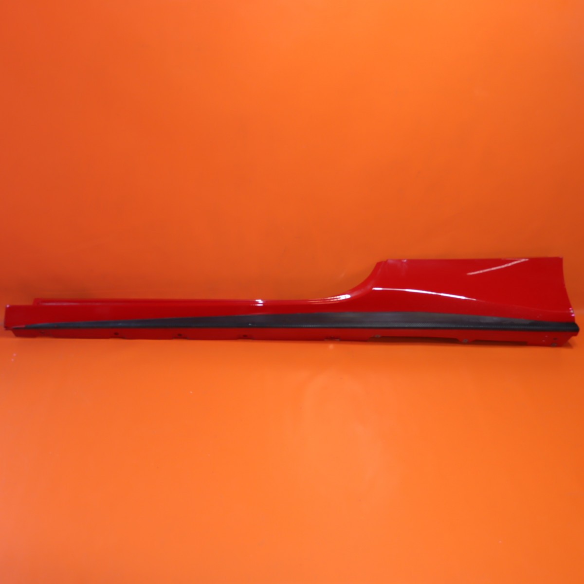 Ferrari 488 2016-2020 Left Rocker molding P/N 086612300