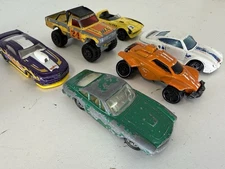 Lot Hotwheeels and Hatchbox Misc.