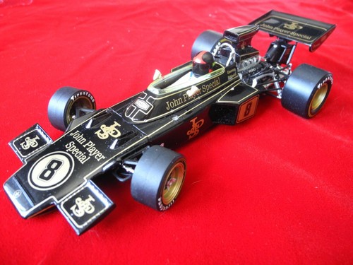 Lotus 72D 1/18 Emerson Fittipaldi # 8 1972 Quartzo Q 9007 - Picture 4 of 10