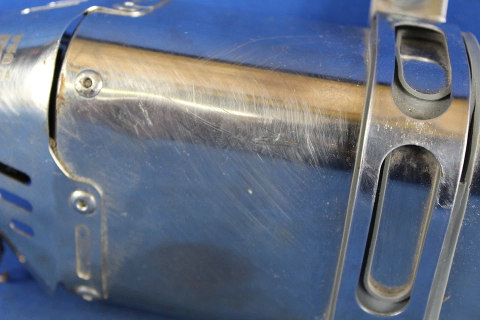 Silenciador de escape 2008 Suzuki GSXR 1000 Yoshimura lateral esquerdo deslizante - Imagem 3 de 4