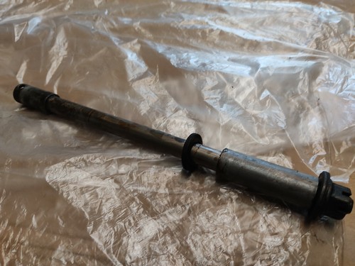 Yamaha XJ 900 F,4BB, 1x Achse für Hinterrad