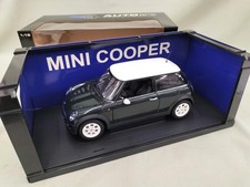 AUTOart 1/18 Mini Cooper Scale Model Car