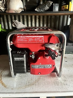 Honda EM2200X Portable Generator GX140 4-Stroke 120V 2200W Red | eBay
