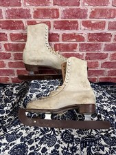 Vintage Pair Of Cream Leather Ice Skates Simlam 250 Size 7.5 British Made Steel