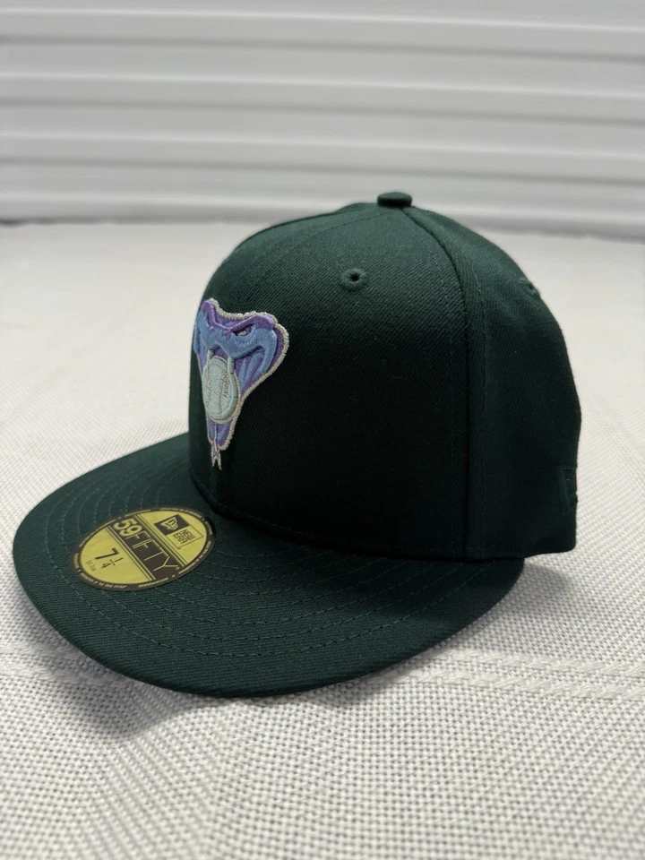 New Era AZ Diamondbacks Fitted Hat Size 7 1/4 World Series Patch - Image 2 of 4