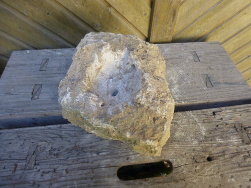 Quellstein Brunnenstein mit Loch für Quellsteinbrunnen Naturstein Nr. 19 Unikat - Bild 4 von 9
