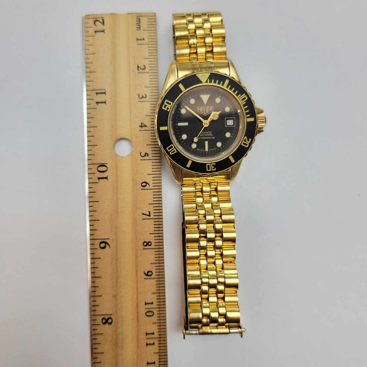 TAG HEUER 984.015 【ジャンク品】（#98） HEUER 984.015 Professional 200 Meters Back Dial Quartz NOS GOLD