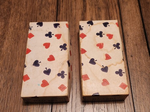 Harvite Poker Chips Vintage Stackwell 1 1/2 Inch Clubs Spades Hearts Hold Em - Picture 5 of 9