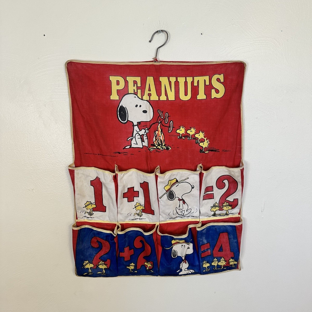 Vintage 60s Peanut Snoopy Addition Shoe Bag Organizers Wall