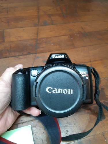 Canon EOS Rebel XS Camera with 35- 80 mm lens and original instructions book - Picture 3 of 9