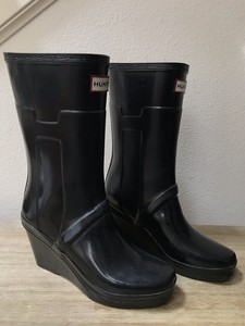 hunter rain boots with wedge heel
