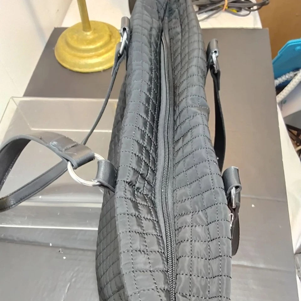 Bolso de Mano Max Studio Acolchado Negro Foto 4 de 4