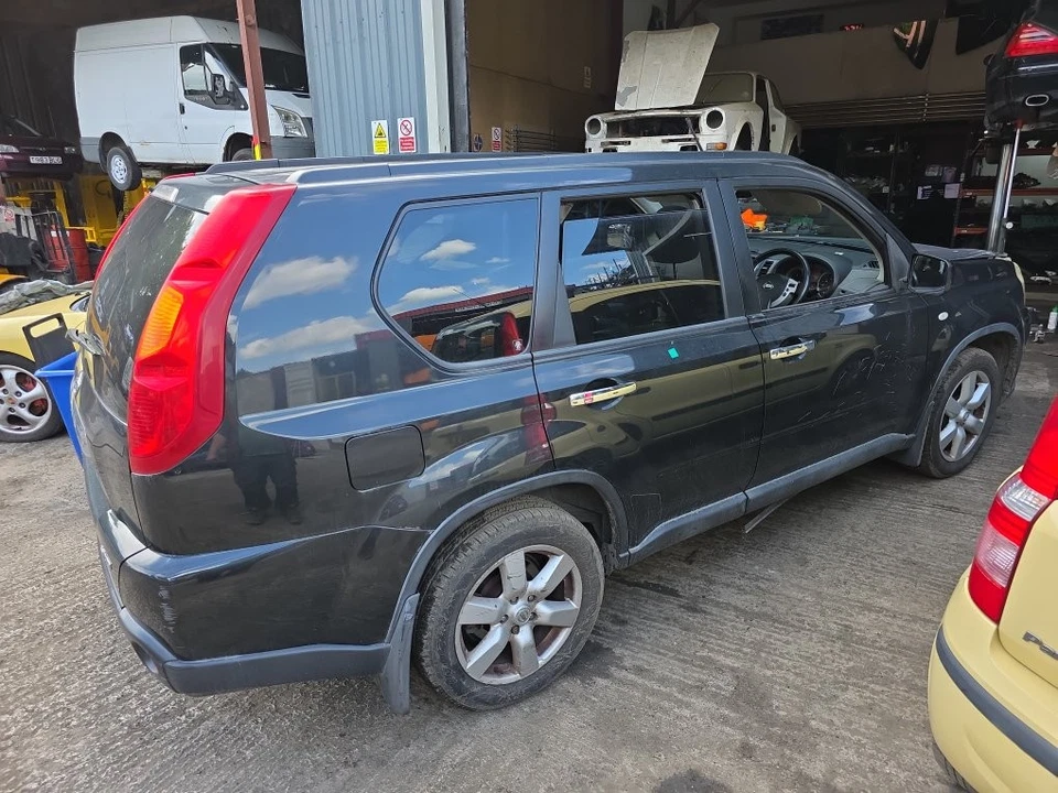 Cuadro de instrumentos Nissan X-trail Mk2 Sport Expo 2007-2009 Foto 3 de 4
