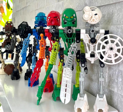 Bionicle Toa Mata:  8531 , 8532 , 8533 , 8534 , 8535 , 8536  .  Complete .