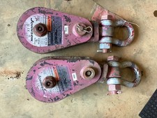(1) 16.5 Ton Johnson 8” Sheave 3/4-7/8” Wire Rope Swivel Shackle Snatch Block
