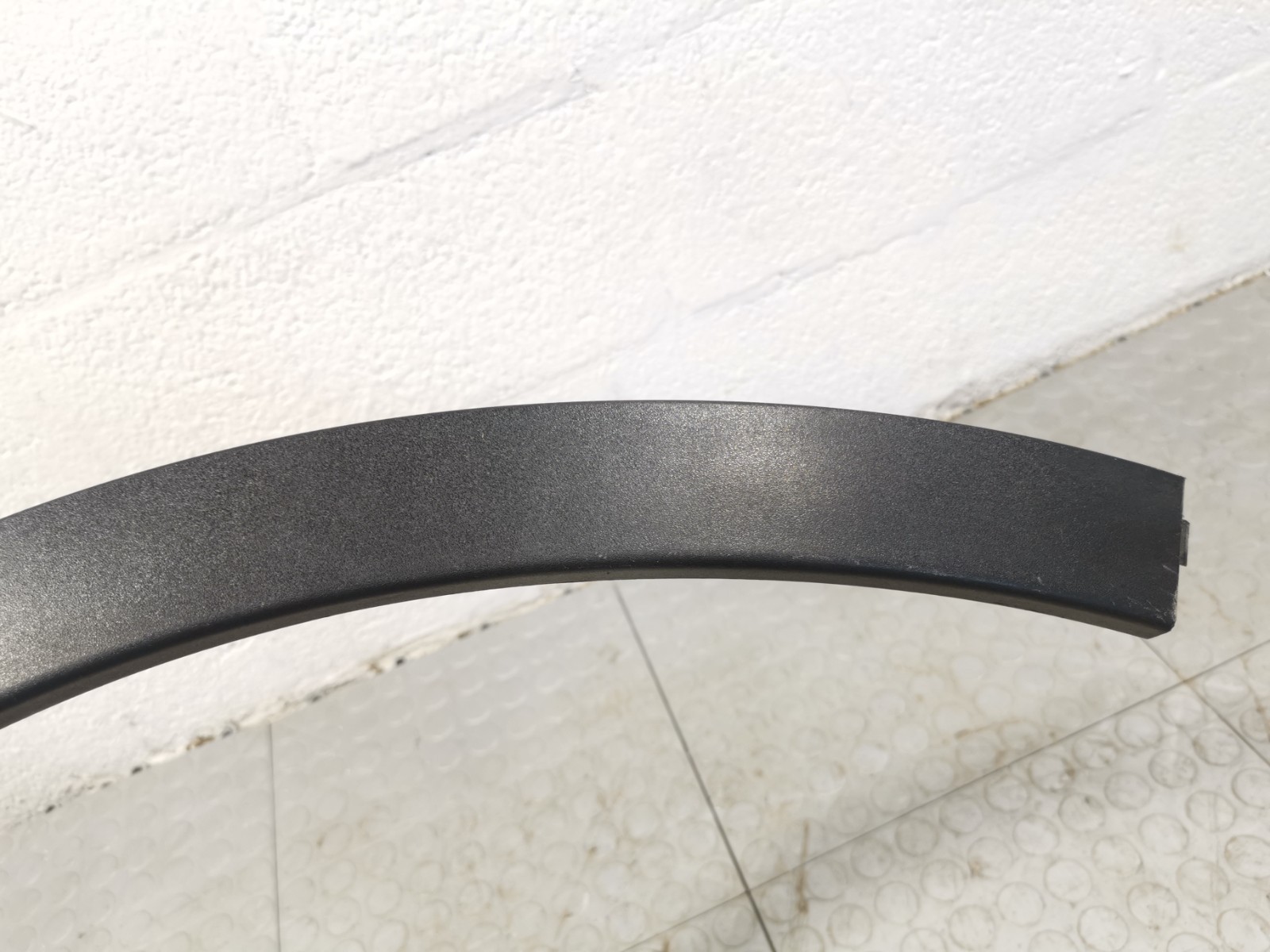Maserati Levante 2018 Rear Left Wheel arch molding P/N 670040324