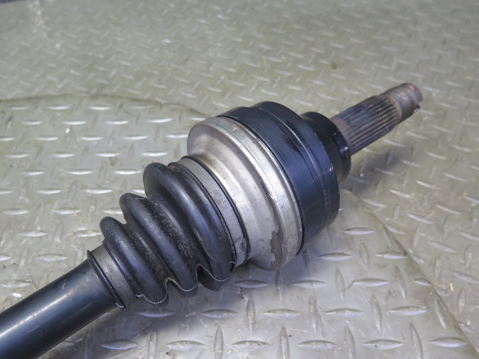 2008-2019 MASERATI GRANTURISMO M145 RWD REAR LEFT OR RIGHT AXLE SHAFT 270625