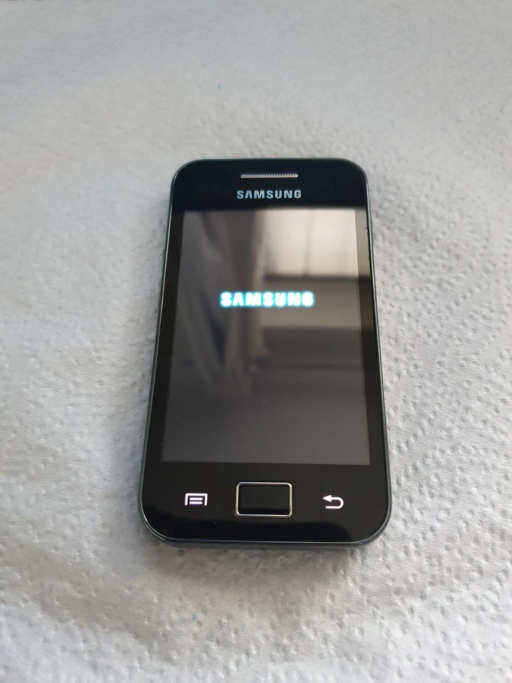 Samsung galaxy ace gt mobile phone, photo 2 of 4